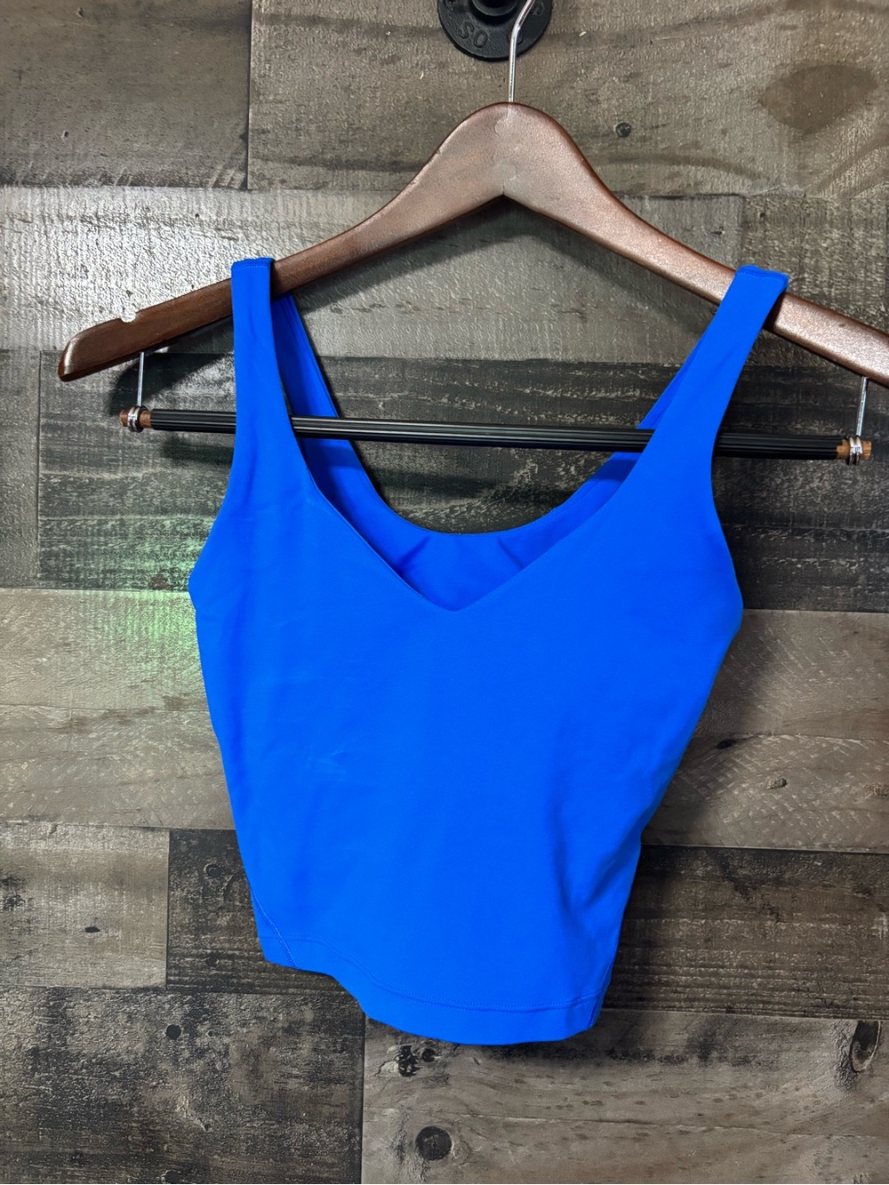lululemon athletica Blue V-Neck Cropped Tank size 2